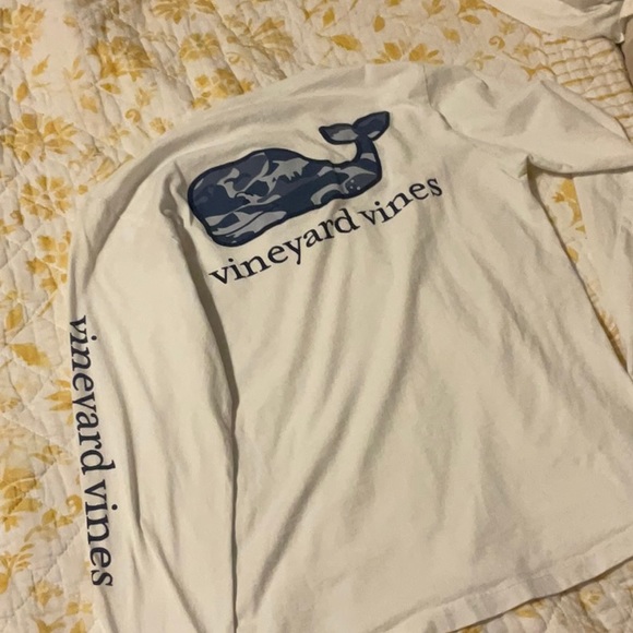 Vineyard Vines Youth Medium - Picture 8 of 8